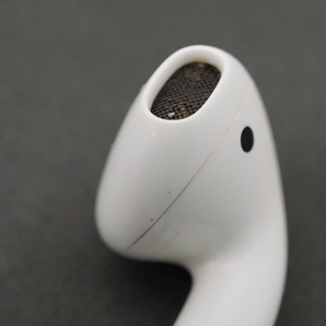 Apple AirPods エアーポッズ USED美品 左イヤホンのみ L 片耳 A1722 第一世代 正規品 MMEF2J/A 完動品 中古 V9976の画像6