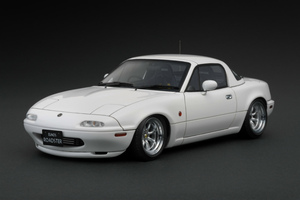 6/27 ignition model 1/18 Eunos Roadster （NA） White