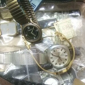 閉店在庫品修理で取りに来ない腕時計セイコー等ジャンク品 Z348の画像4