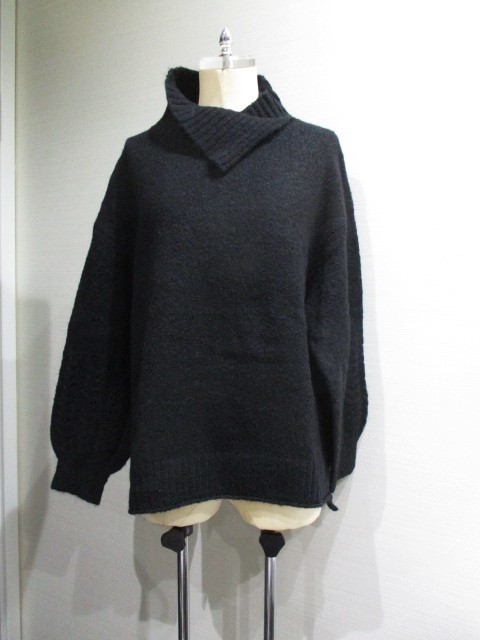 リフレクト　reflect　　黒　袖編み模様ニットセータートップス　サイズ9　送