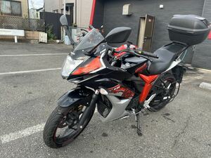 スズキ　GIXXERジクサー150sf sp 7000km台　グリヒUSB GIVIボックス付