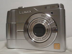 単三仕様 デジカメ ミラーレス一眼カメラ Panasonic LUMIX DMC-LS1 シルバー (4.0メガ) 5542