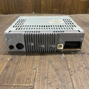 AV2-248 激安 カーステレオ CDプレーヤー SUZUKI SANYO 39101-72J5X-CYY CDF-R3013E CD FM/AM 本体のみ 簡易動作確認済み 中古現状品の画像3