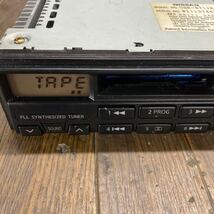 AV2-292 激安 カーステレオ テープデッキ NISSAN CSK-9711K 81113744T カセット FM/AM 本体のみ 簡易動作確認済み 中古現状品_画像2