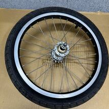 KN-1372 激安 自転車 タイヤ ホイール QUANDO KENDA KWEST 16×1.50 現状品_画像7