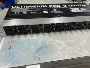 ULTRAGAIN PRO-8 DIGITAL Professional 8-Channel A/D&D/A ADA8000