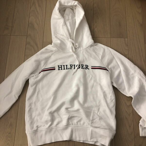 TOMMY HILFIGER パーカー　レディース　xsサイズ 