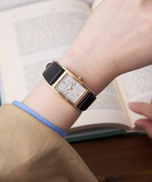 新品未使用 Daily russet 角形ベルトウォッチ ネイビー 腕時計