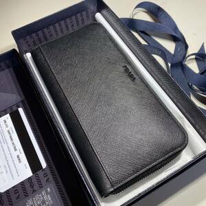 【送料無料】未使用品　プラダ　PRADA ラウンドファスナー長財布 サフィアーノ長財布 男性 ブラック 