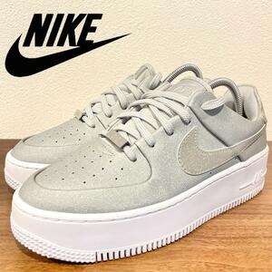 NIKE WMNS AIR FORCE 1 SAGE LOW ナイキ エア フォース ワン セージ ロー シルバー CQ7510-017 レディース ローカットスニーカー 23.5cm