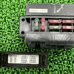 バリオス ヒューズボックス 26021-1077 カワサキ 純正 中古 バイク 部品 ZR250A 機能的問題なし ジャンクションボックス 安心のノーマルの画像1