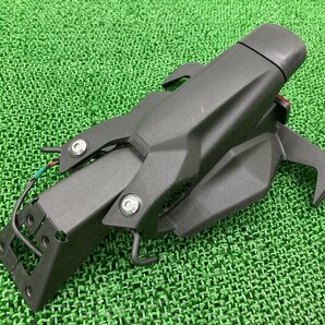 NINJA400 リアフェンダー 35019-0639 カワサキ 純正 中古 バイク 部品 EX400G ナンバー灯 割れ欠け無し 品薄 希少品 車検 Genuineの画像2