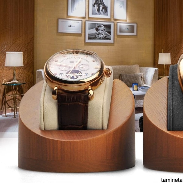 Woodten腕時計スタンド 腕時計ケース 時計ホルダー ジュエリーホルダー 時計収納 クリーミーホワイト 白 デスク環境に高級感をプラス