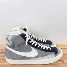 z177 ナイキ ブレーザー ミッド 77 ビンテージ US8.5 26.5cm/グレー 白 黒 NIKE BLAZER MID 77 VINTAGE メンズ スニーカー 中古_画像3