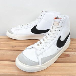 z501 ナイキ ブレーザー ミッド US8.5 26.5cm/白 ホワイト 黒 ブラック NIKE BLAZER MID 77 VNTG ブレザー メンズ スニーカー 中古