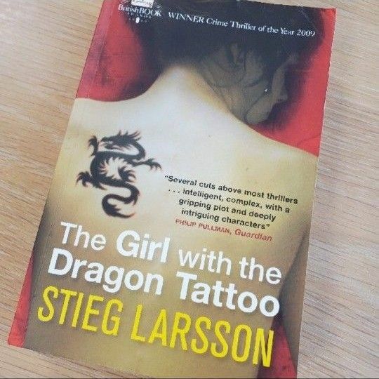 GIRL WITH THE DRAGON TATTOO