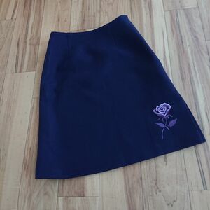 パープル 台形スカート ウール100 薔薇 刺繍