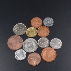 世界貨幣12枚 硬貨 南アフリカ メキシコ カタール マレーシア チェコ トルコ アイルランド フィンランド フィジー ガンビア ガイアナ など