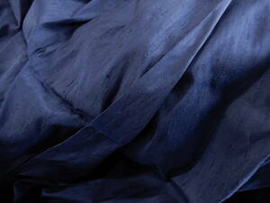 ＜銀の斧＞最高上質の手織りタイシルク・ネイビー・長さ約426cm