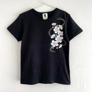 Art Auction レディース Tシャツ Lサイズ 黒 波桜柄Tシャツハンドメイド 手描きTシャツ 和柄 花柄 春, Lサイズ, 丸首, 柄もの