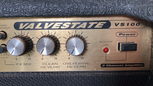 ★ Marshall ★ VALVESTATE ★ VS100 ★ フットスイッチ付属 ★ 検索用 : マーシャル キャビネット 12インチ セレッション celestion