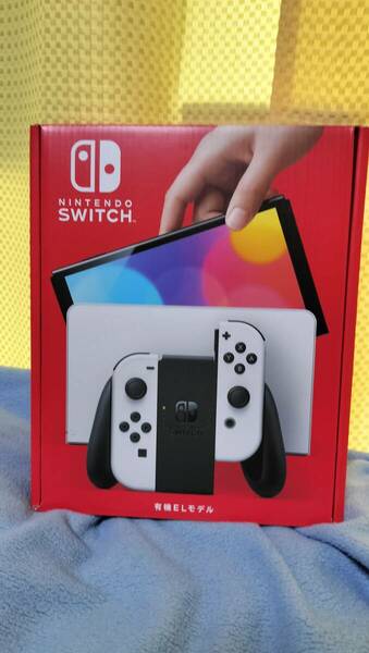 Nintendo Switch（有機ELモデル）ホワイト新品未使用品