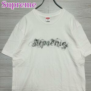 【即完売モデル】Supreme シュプリーム　Tシャツ　Lサイズ　スモークロゴ　センターロゴ　ストリート　一点物　トレーナー　おしゃれ　高級