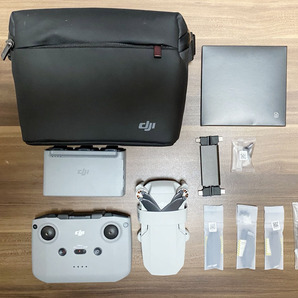 DJI mavic mini2 バッテリー3個付き Fly More Combo 一部欠品ありの画像2