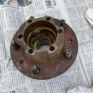 ナロージープフロント右ハブ正ネジ三菱ジープJ56インチ