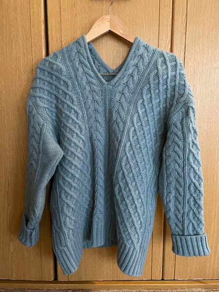 ケーブル編み セーター ニット