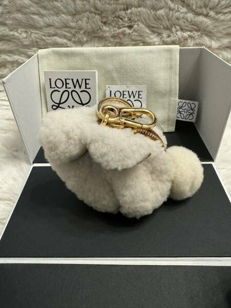 LOEWE♪ロエベ・バニーバッグチャーム・小銭入れ・小物入れ・うさぎ・ラビット・ボア