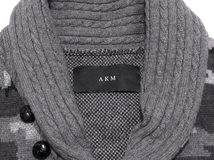 定価￥60,900 美品 AKM エイケイエム 最高級羊毛 キャッシュウール 迷彩 カモフラ ショールカラー ニットカーディガン グレー XL メンズ_画像6