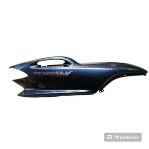 マジェスティ125 ＦＩ　ガンメタ　サイドカウル右 　ボディカウル 　リアサイドカバー　 ヤマハ　YAMAHA　インジェクションモデル