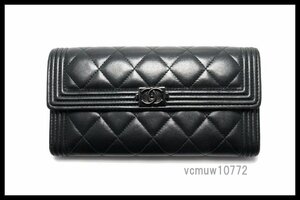 近年モデル希少美中古■CHANEL 24番台 ボーイシャネル レザー 2つ折り長財布 シャネル■0208qq306-1D