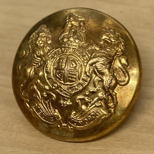 105992 英国　Lion Unicorn ロイヤルネイビー　ミリタリーボタン　大1個　釦　真鍮製紋章 　制服　ミリタリー　アーミー　軍　軍用ボタン