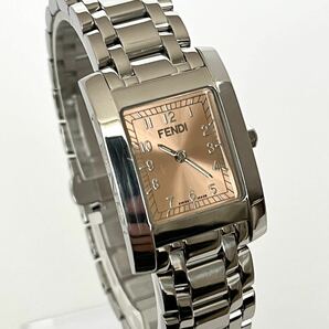 【稼働】フェンディ FENDI 7000L 女性用 腕時計 電池新品 s1590