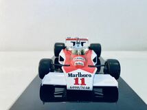 【送料無料】1/24 ビッグスケール F1 コレクション マクラーレン M23 #11 J.ハント World Champion 1976 タバコ仕様 純正クリアケース付_画像9