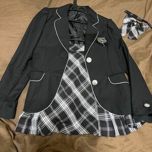 卒業式　入学式　制服160 ブレザー（ワッペン・リボン付）美品