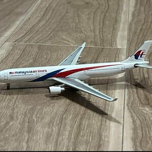 JCWING マレーシア航空 A330-300 1/400の画像2