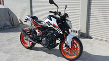 走行956ｋｍ　ＫＴＭ　250ＤＵＫＥ アクラポビッチマフラー ビレットレバー フェンダーレス ABS/スリッパークラッチ標準　ローン可_画像1