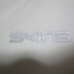 超特価!吸汗速乾!良好即決!SKINS スキンズ メンズ 半袖 インナー コンプレッション ウエア Tシャツ ホワイト系 size XLの画像5