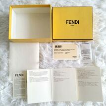 美品！FENDI フェンディ BY THE WAY バイザウェイ カードケース 箱＆カード付 ベージュ シルバー 金具レザー ロゴ_画像10