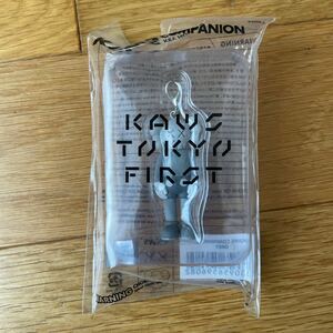 KAWS TOKYO FIRST COMPANION KEYHOLDER GREY / カウズ キーホルダー フィギア フィギュア