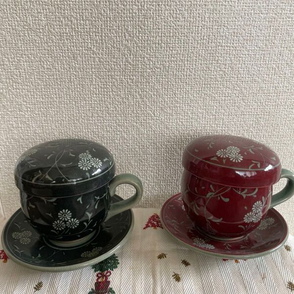 韓国青磁 途岩カップ&ソーサーペアセット/蓋・茶漉し付き