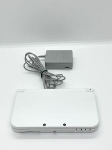 送料無料　Newニンテンドー3dsll パールホワイト　本体　充電器付き