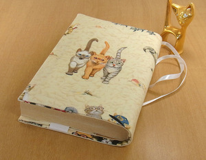 20 B hand made library book@② book cover sand .. cat 3 pcs beige reading house book@ liking secondhand book cat .. cat cat cat present present 