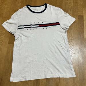 【トミーヒルフィガー】古着 半袖 Tシャツ　Sサイズ