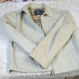 A70) BURBERRY バーバリー の春向き ジャケット