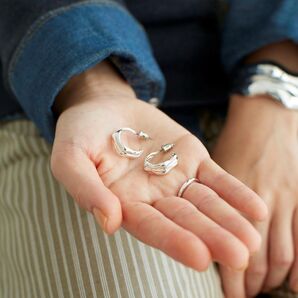 ピアス【Nothing And Others/ナッシングアンドアザーズ】Drawing line Pierce 両耳付属 シルバー