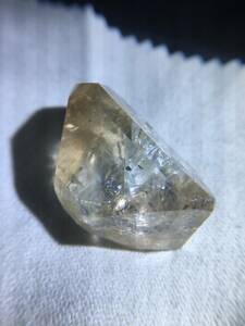 (N22) トパーズ (121.80ct)